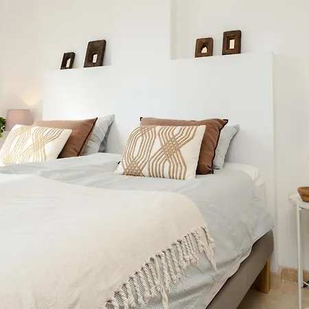 Lovely With Shared Pool Apartment Marbella