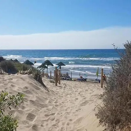 Lovely With Shared Pool Apartment Marbella