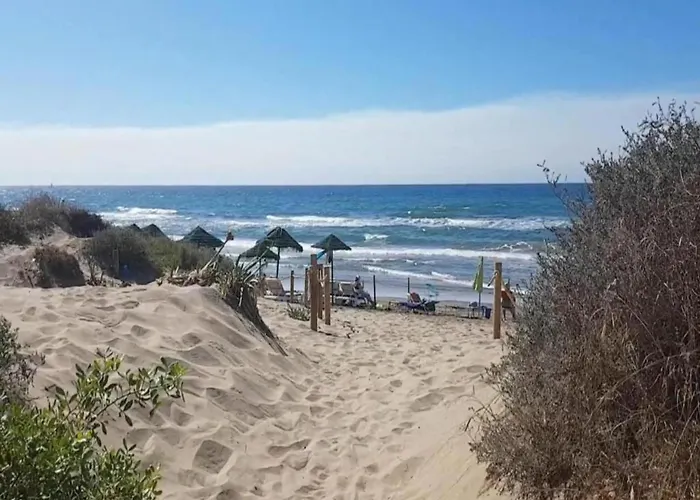 100m From Апартаменти Марбелья